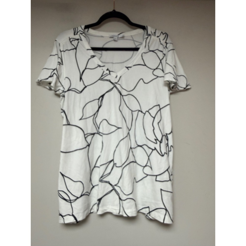 Chico's V-Neck Tee Women 2‎ L White Black Excellent Pima Cotton Modal Leaf Print